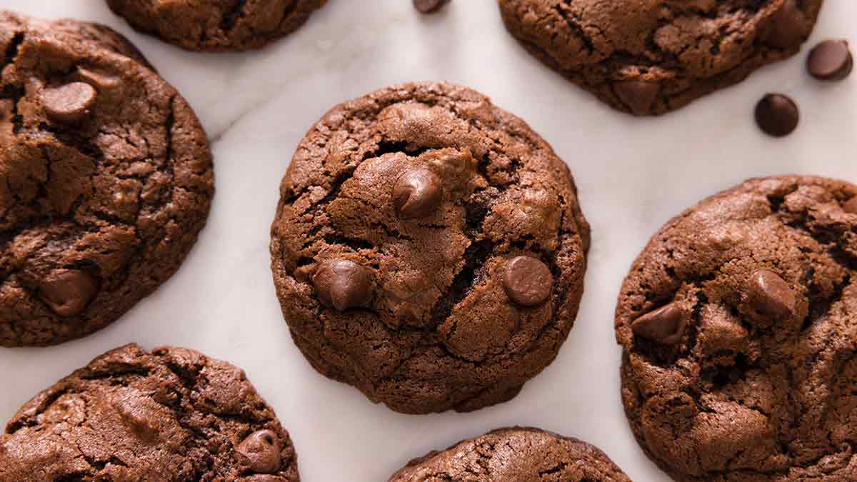 13 Facts You Need To Know While Baking Your Best Double Chocolate Chip Cookies